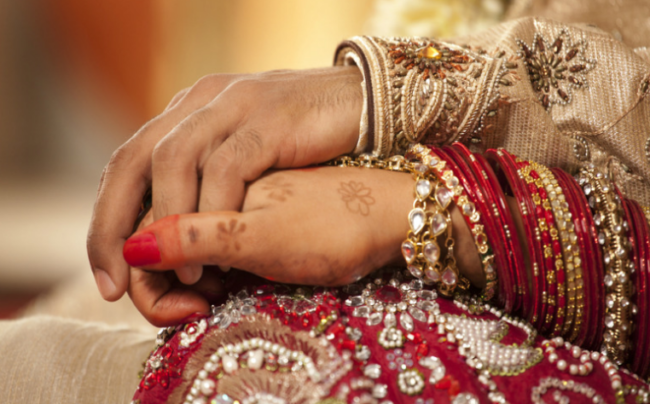 marriage-hands