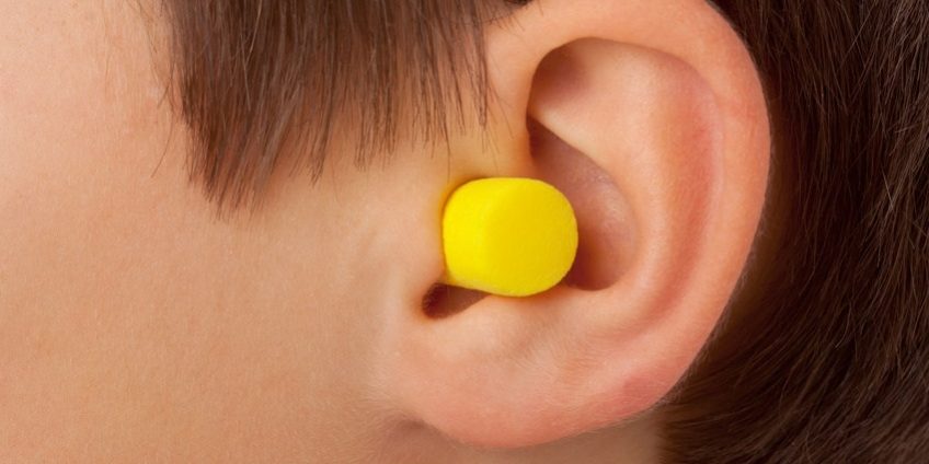 Wearing-Ear-Plugs-Ear-Aids-848x424.jpg