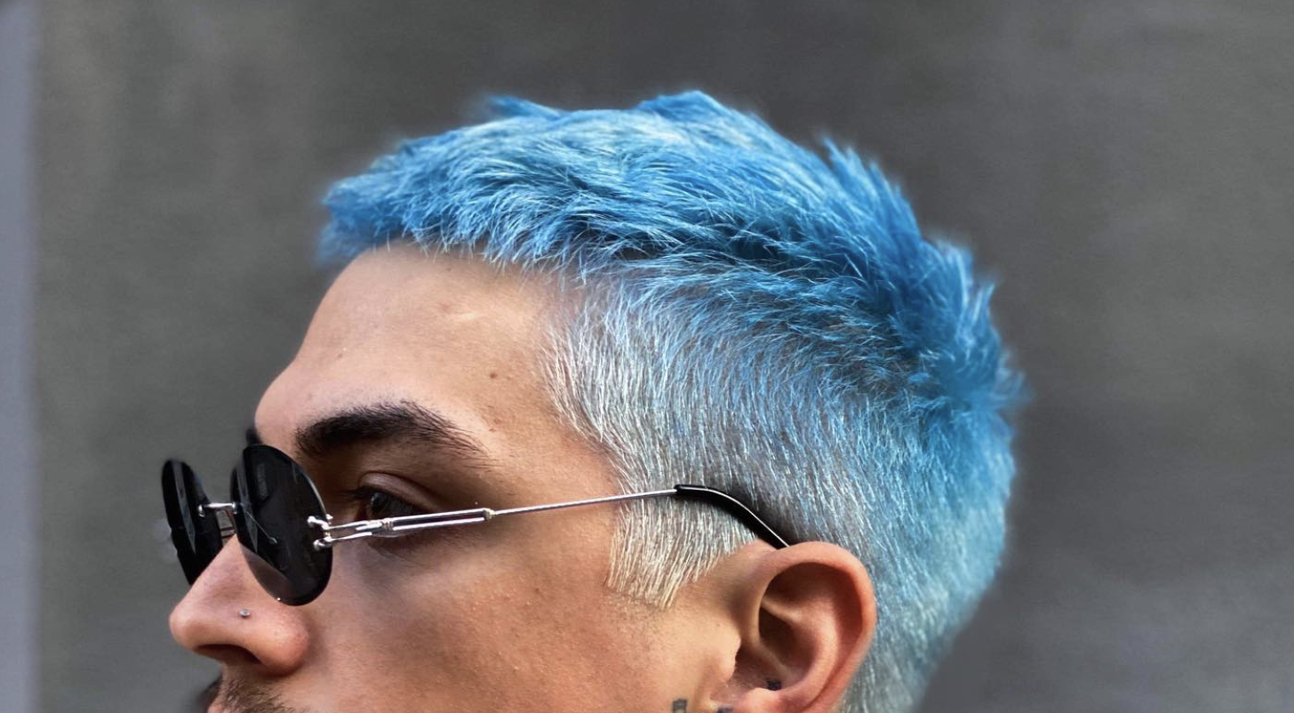 Can Males Dye Their Hair Blue or Red? – 